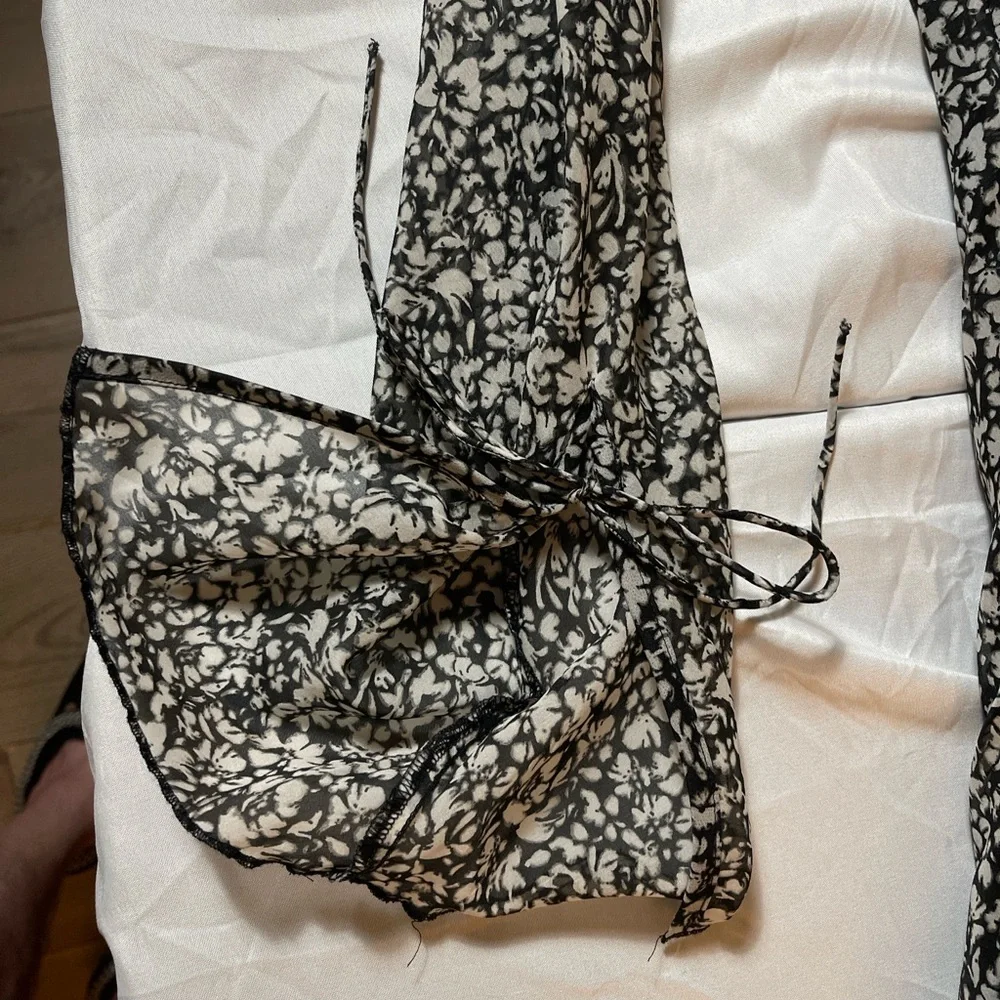 Abercrombie & Fitch Black Floral Long Sleeve Dress - Picture 8 of 9